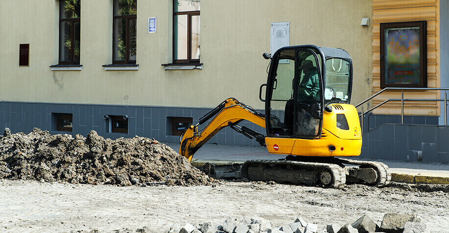 Mini Digger Luton